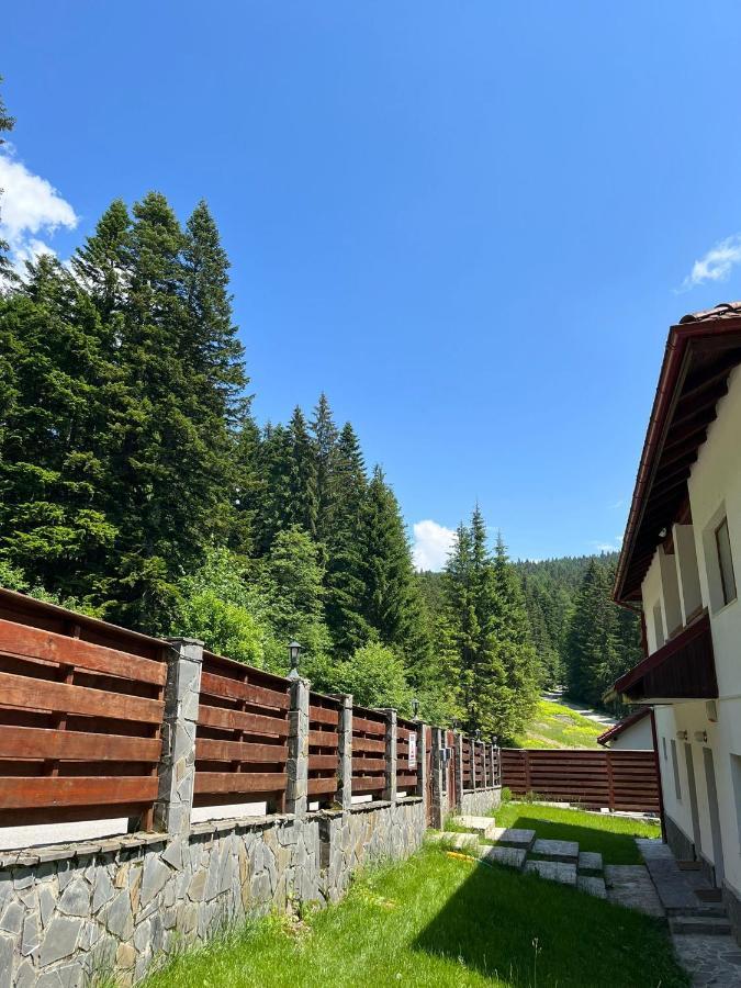 Vila 7 Predeal - Unique Location In The Forest Bagian luar foto